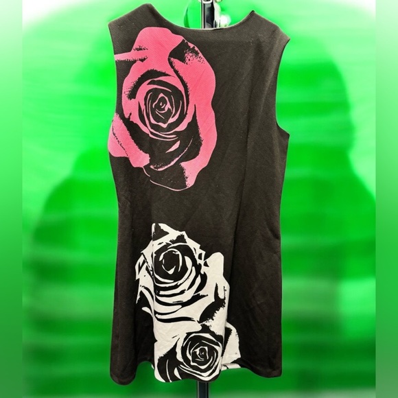 LLE NEW YORK Black Dress with Rose Patterns Size 18 length 40in pit to pit 22in - Picture 2 of 5